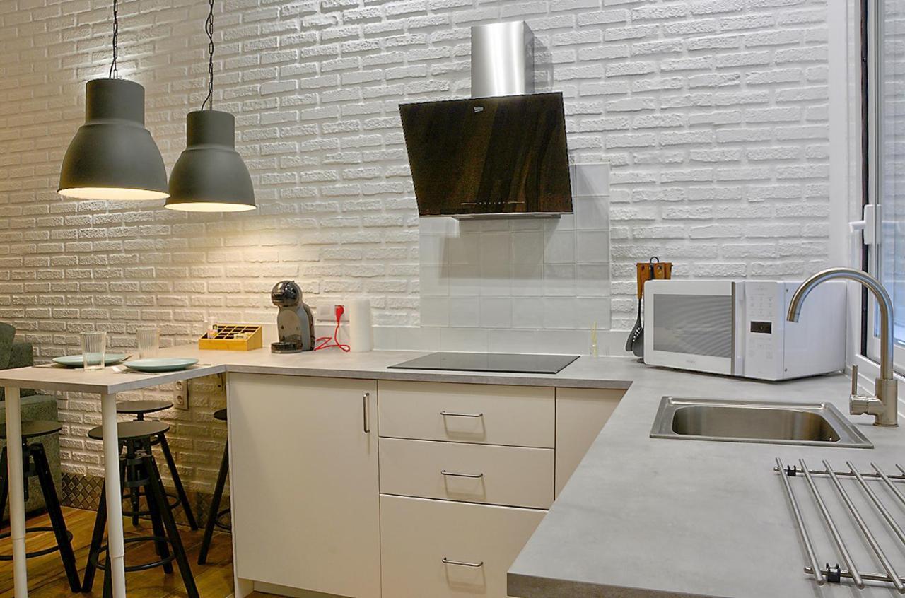 Apartsuite B&R Triana Arellano Seville Exterior photo